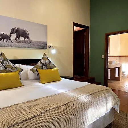 Elephant Hide Of Knysna Guest Lodge Exterior foto