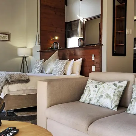Elephant Hide Of Knysna Guest Lodge Exterior foto