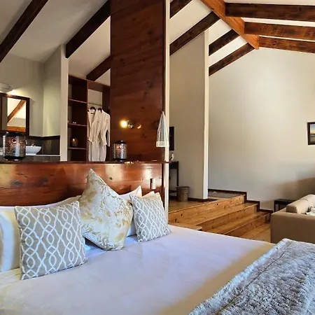 Elephant Hide Of Knysna Guest Lodge Exterior foto